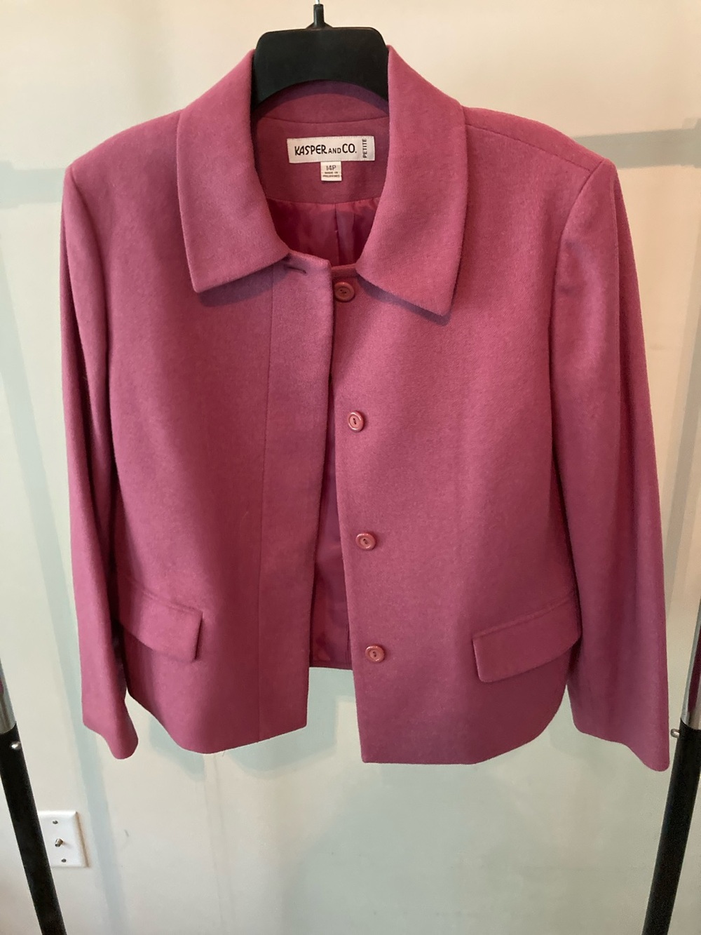 Kasper Rose-Pink Short Wool-Blend Button Jacket